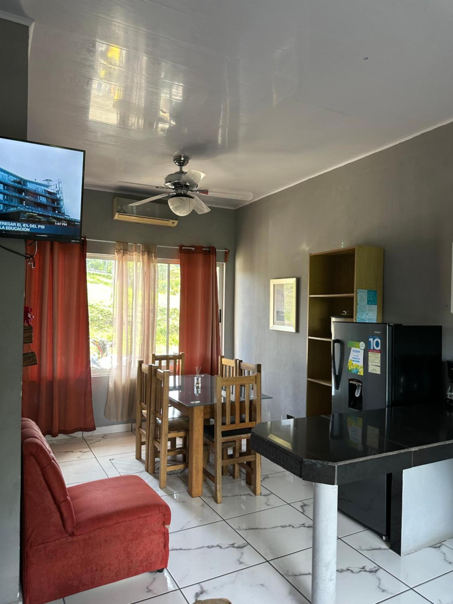 Punta Leona Beach Condos 哈科 外观 照片