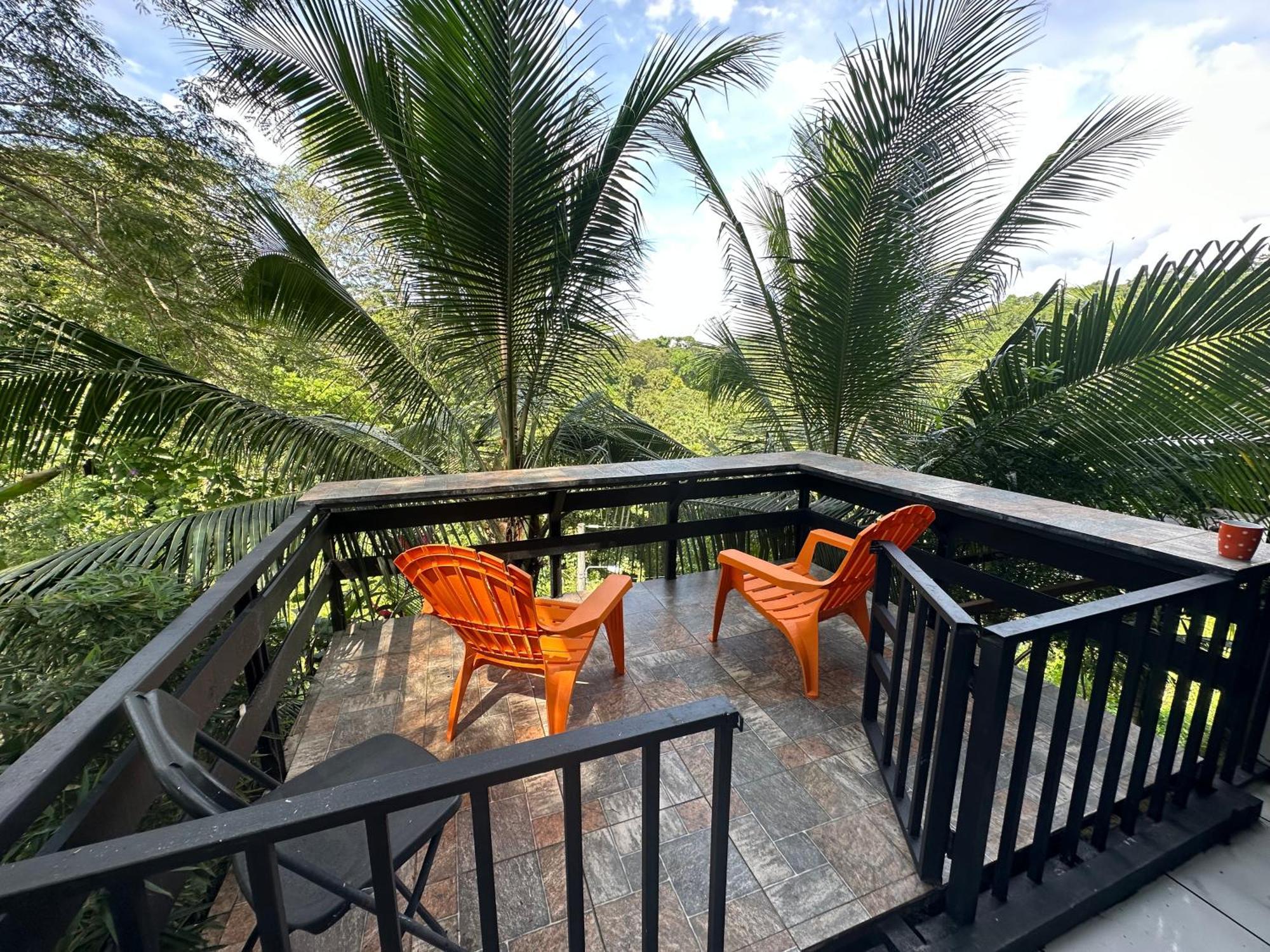 Punta Leona Beach Condos 哈科 外观 照片